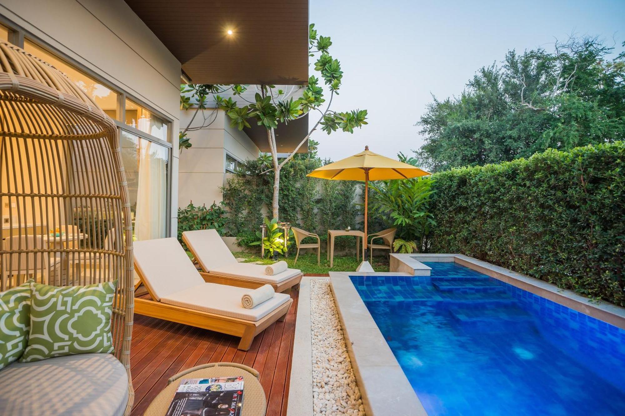 AVANI Pool Villa with Club Lounge Access